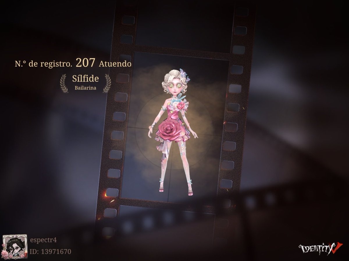 soficlona's tweet photo. Estoy jugando Identity V. ¿Jugamos una partida? https://t.co/Nht5adlbBU