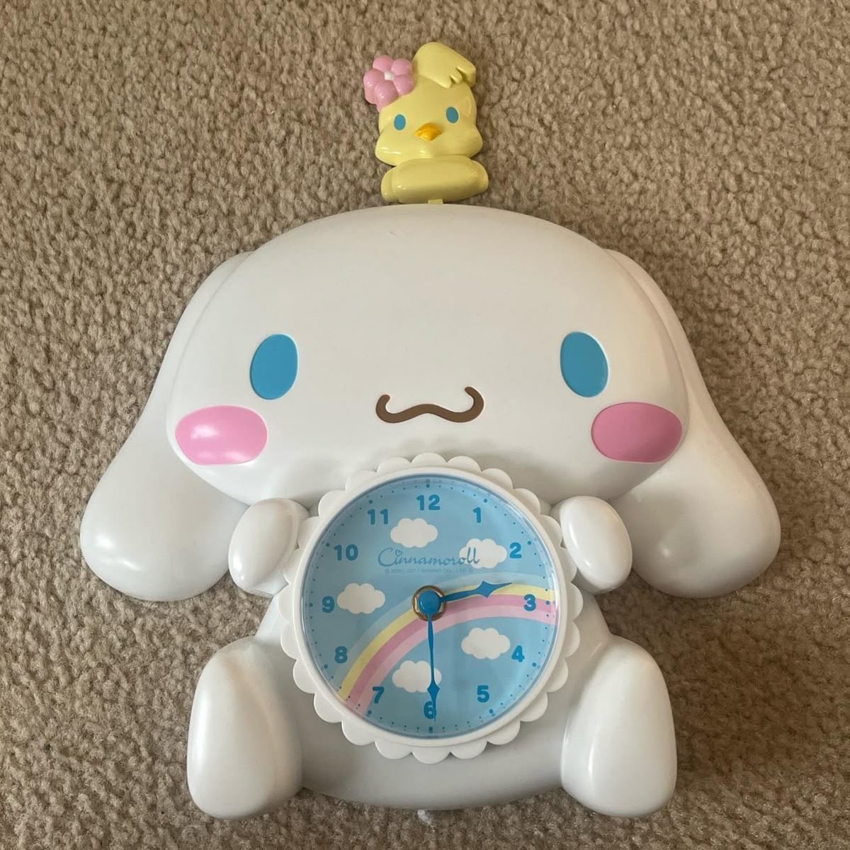 sanriodaily's tweet photo. cinnamoroll wall clock 💫 https://t.co/wm1DLWk1P6
