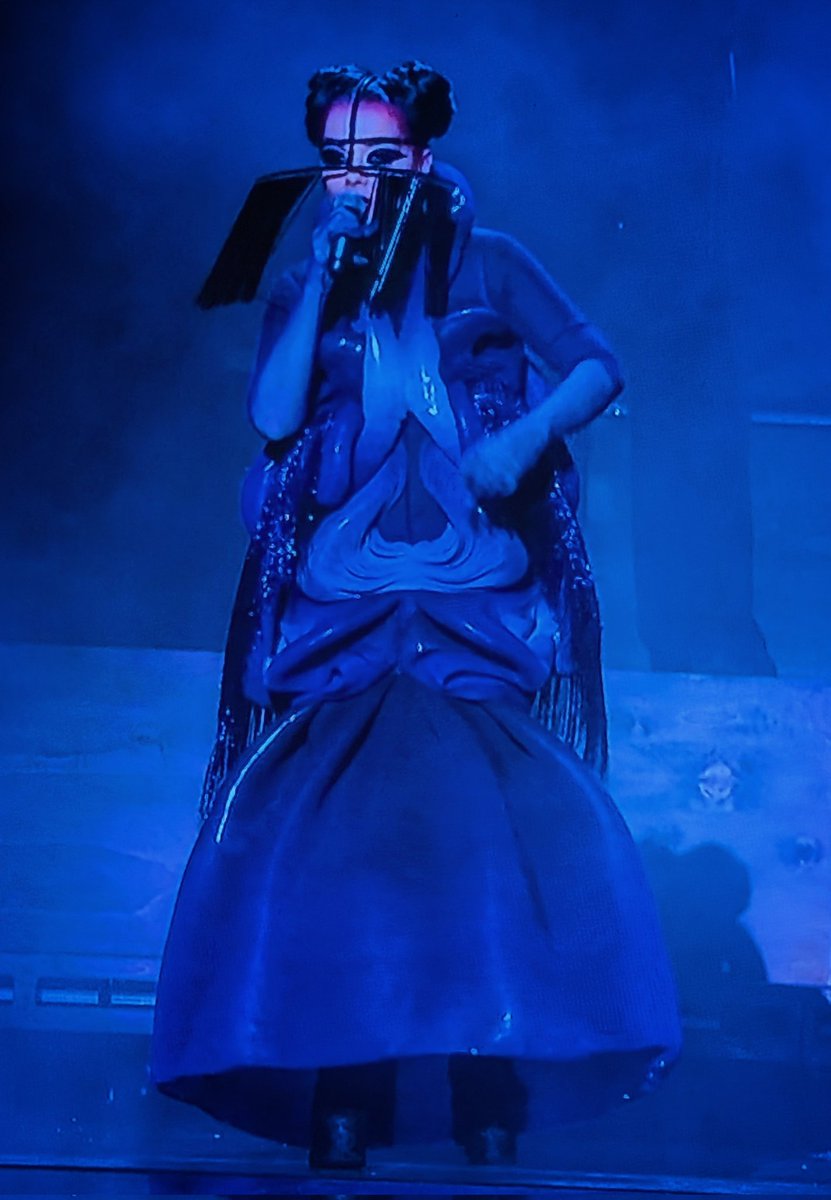 Papur Boi tweet media