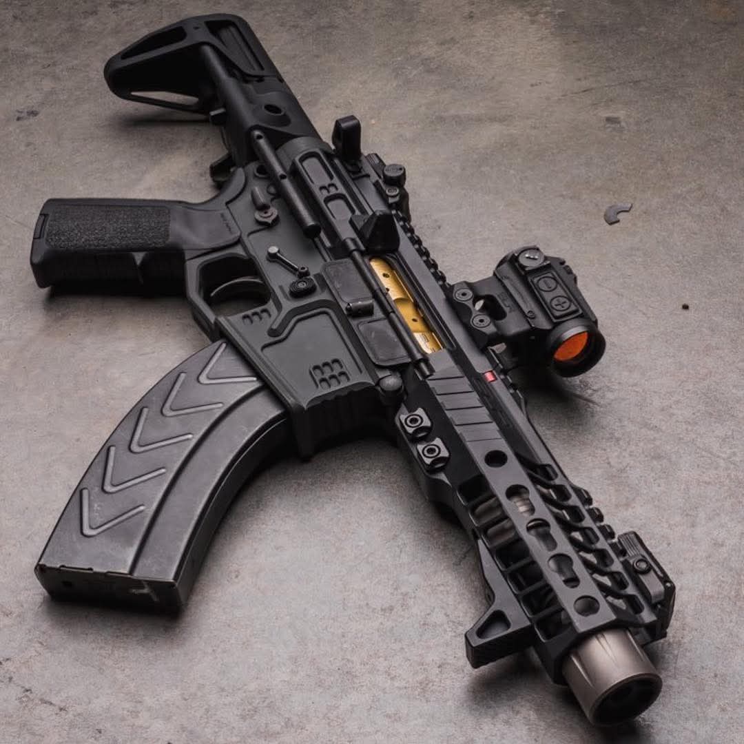 Daily Gun Dose tweet media