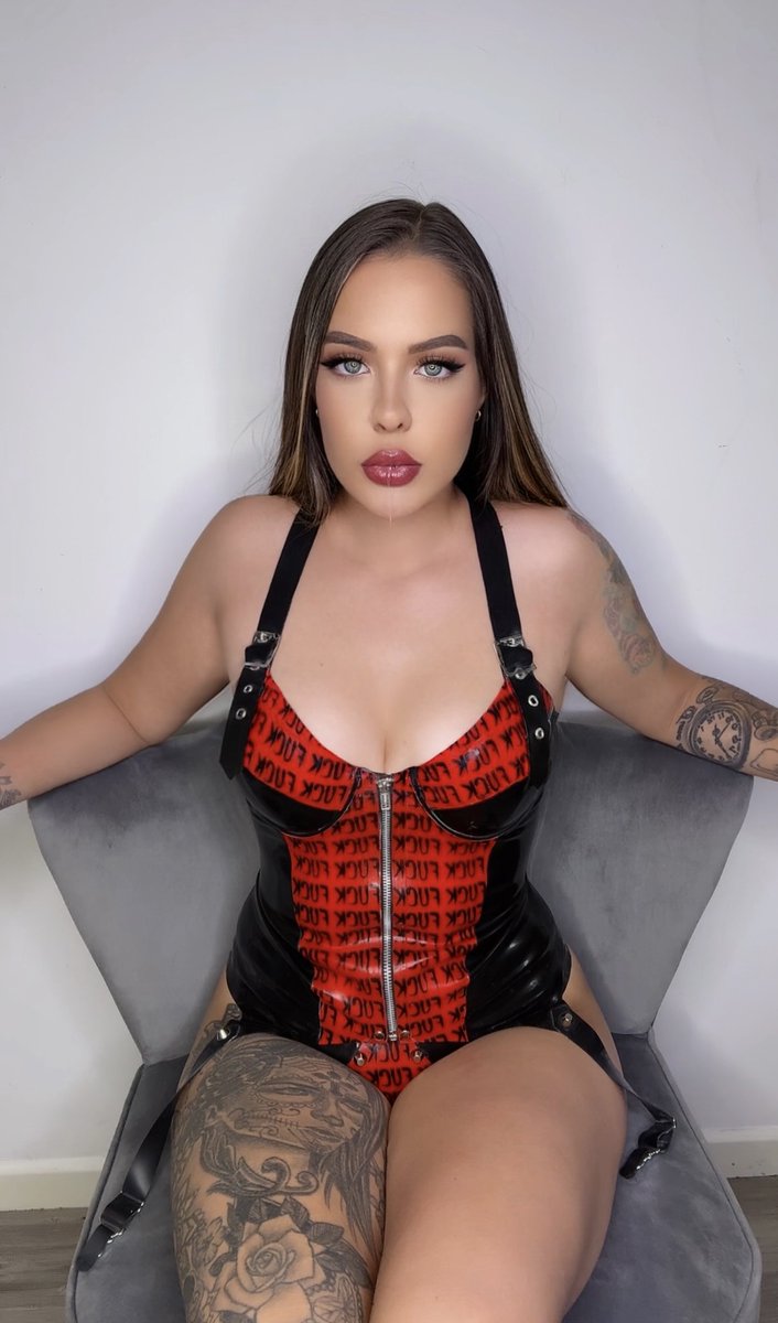 Mistress Veronica Inked tweet media