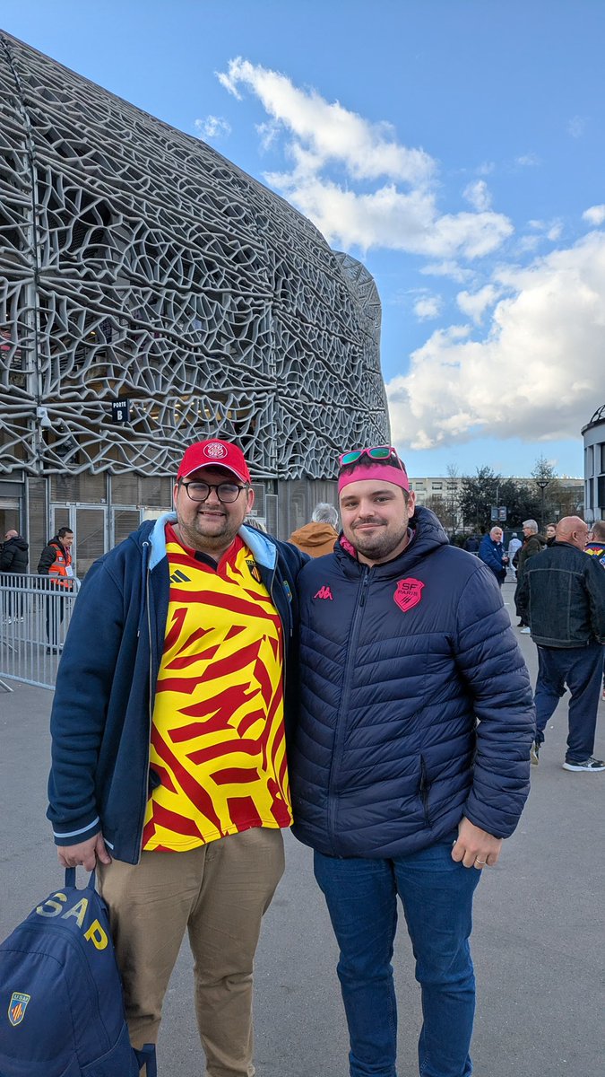 VLutece's tweet photo. Le Virage c’est aussi ça, @ArnaudBeurdeley @midi_olympique @RugbyramaFR ❤️
#SFPUSAP https://t.co/LQi4kG4sV7
