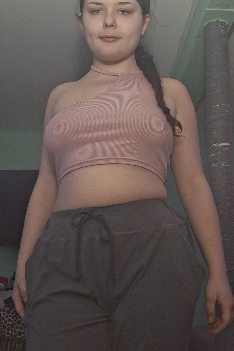 jd10260's tweet photo. Saturday + drunk + live on my free OnlyFans = the only plans you need.🥂Tips control the fun. Come hop in :) https://t.co/86Q1PPCmhd