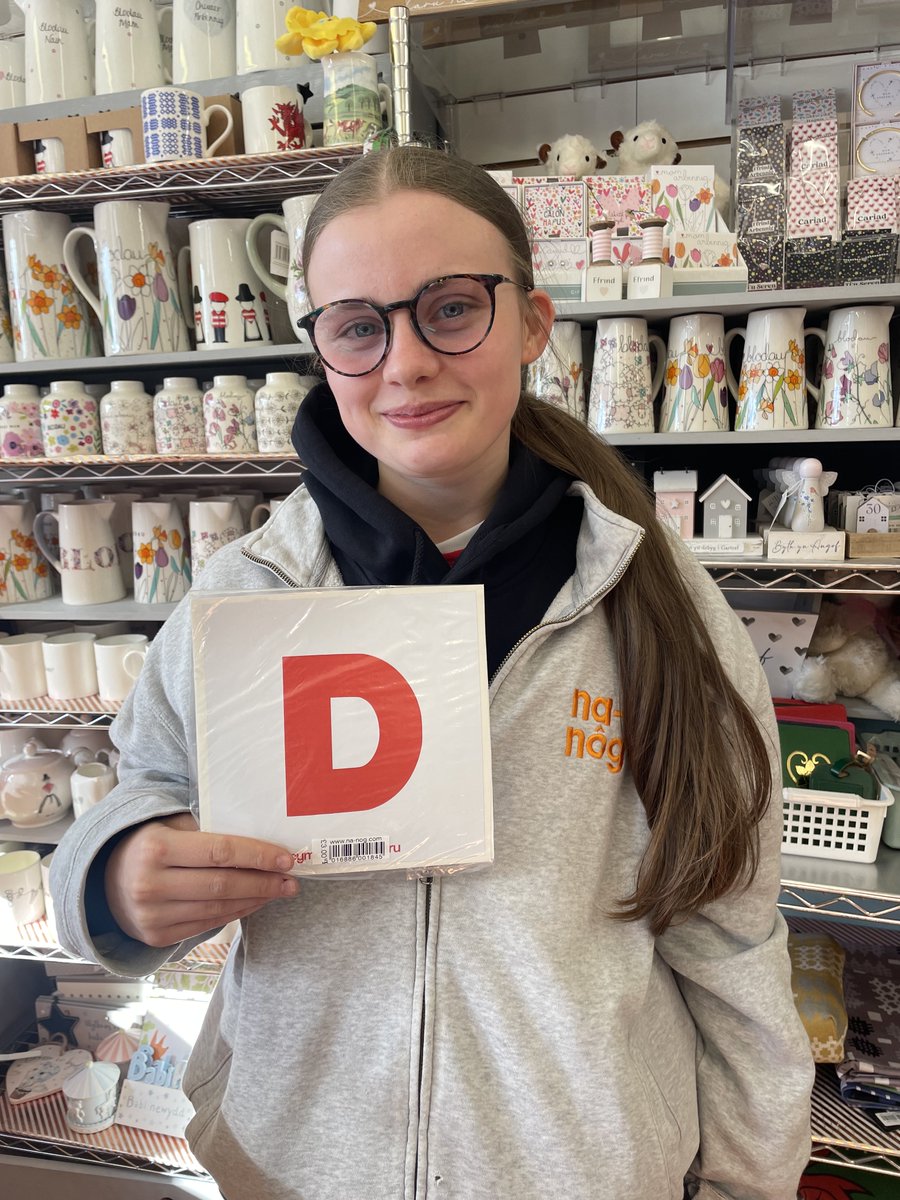 Rhian Tomos tweet media