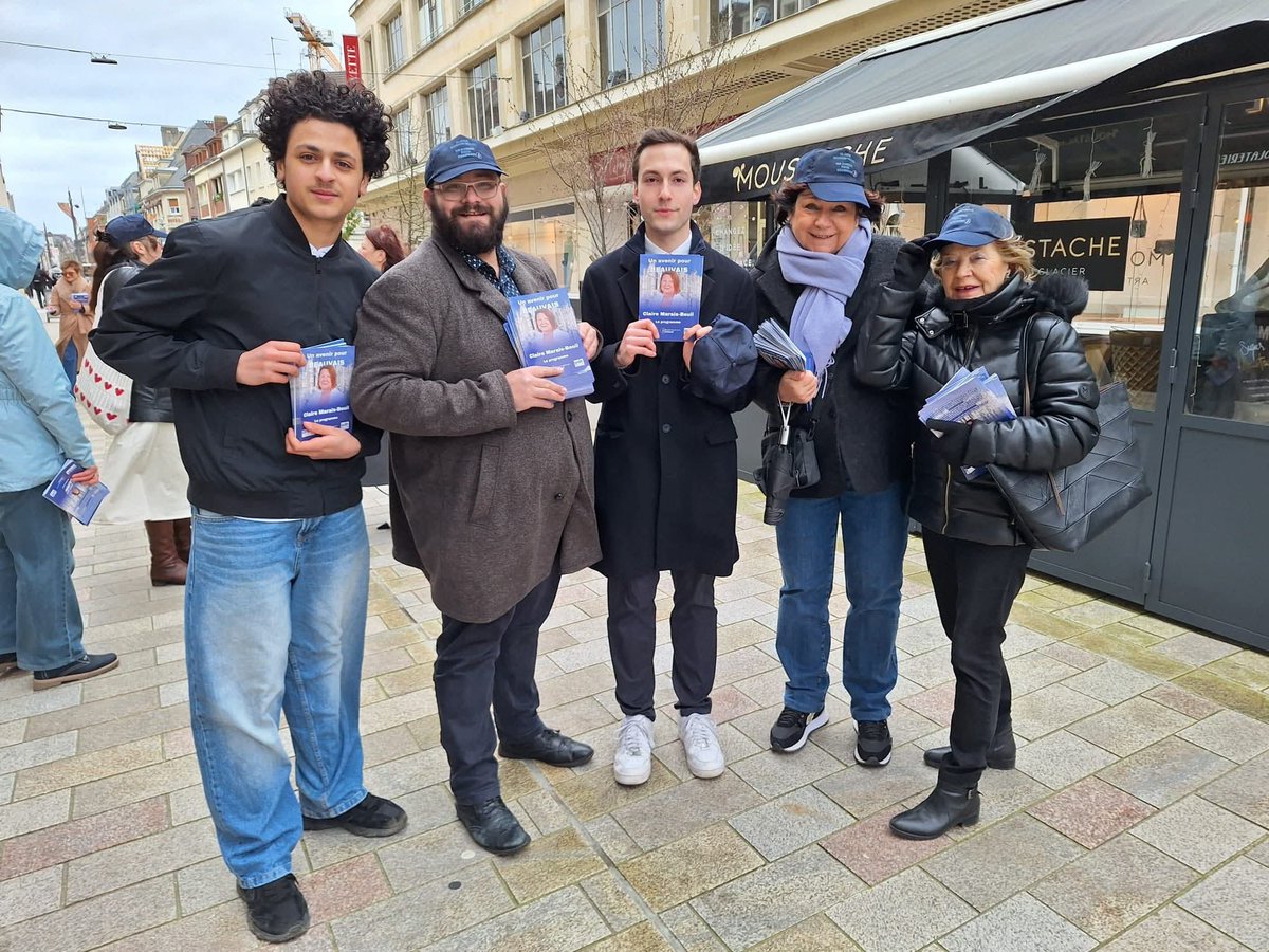 Adam_RNJ60's tweet photo. Beauvais a besoin d'un renouveau politique et il ne peut être incarné que par @maraisbeuil  et sa liste @unavenirpourbeauvais60 🇨🇵🇨🇵
https://t.co/GOCn8zuwic https://t.co/C1ZNxAgd1E