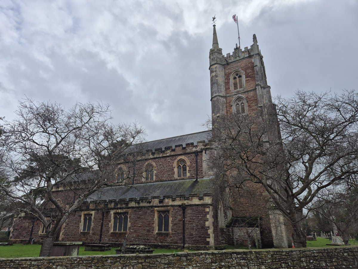 TheHistoryMouse's tweet photo. And as #FontsMeanFarewell, what of the church of #StGeorgeEastonInGordano #NorthSomerset? A fabulous tower, but too Victorian for Mouse's taste which has swept away any of the medieval architectural mysteries that Mouse love so much #MusVisit score 3/5 πππ https://t.co/PZjfXKWMFi