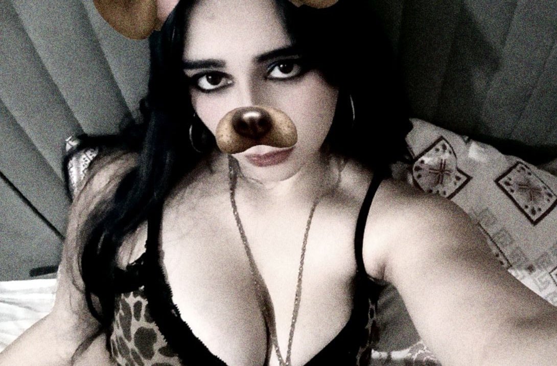 I'll look at u like this before i commit suicide during sex 🖤🦇