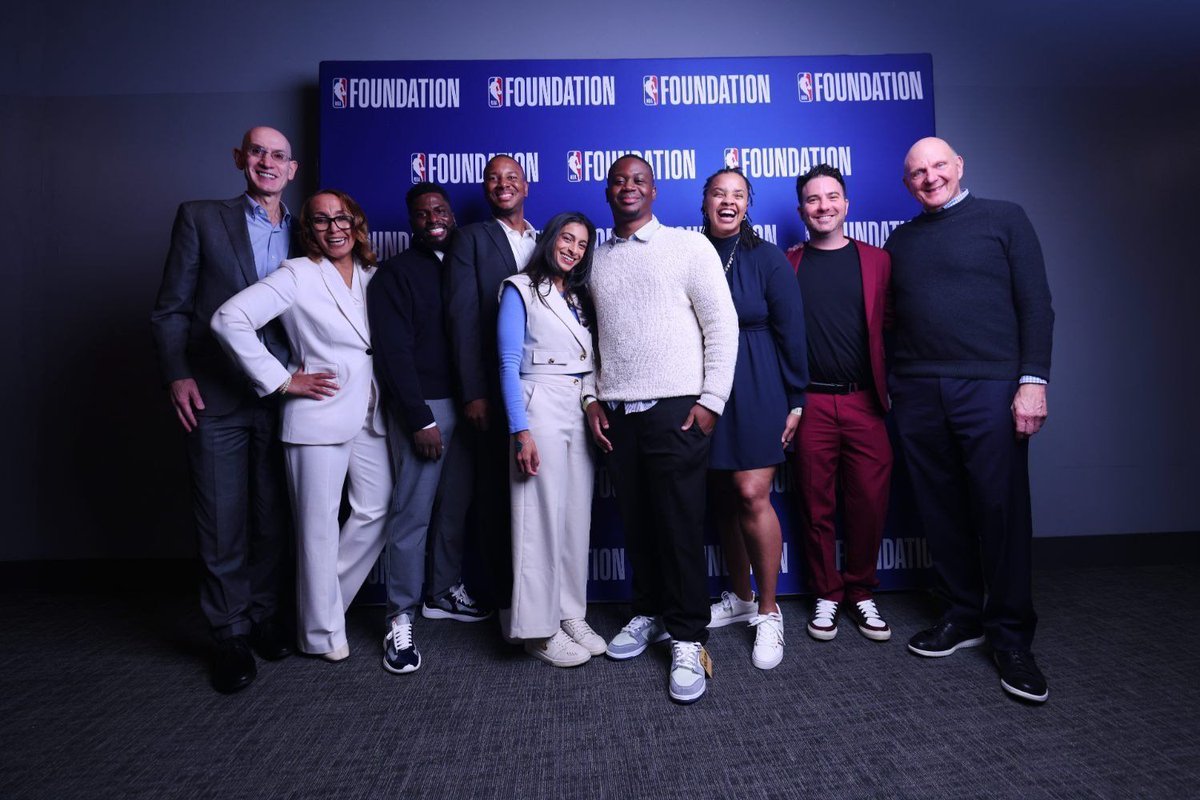 The Fox Magazine tweet media