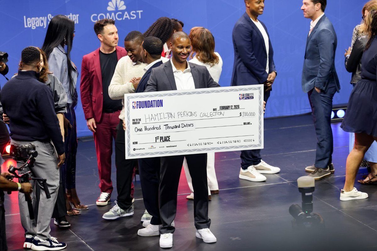 The Fox Magazine tweet media