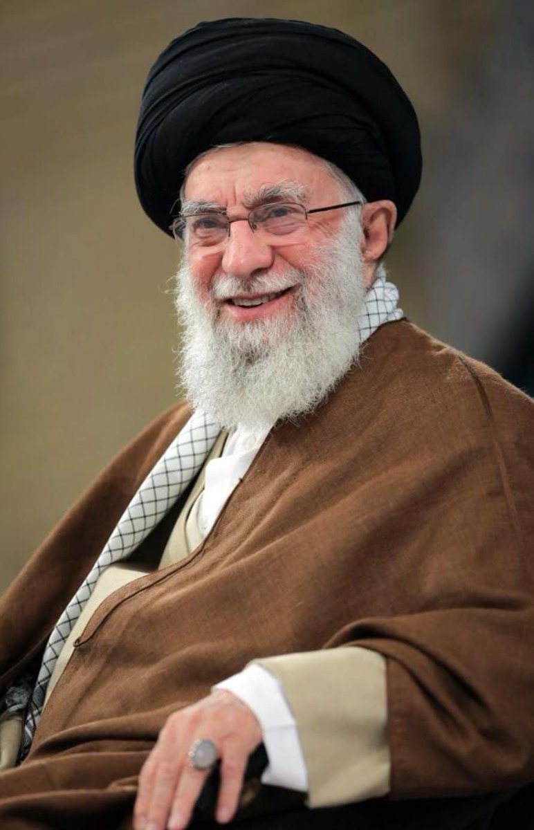 QassemsQassem's tweet photo. سيدي وقائدي ومولاي 
وهتفنا بالولاء لعلي الخامنئي https://t.co/E3LlvbIJdq