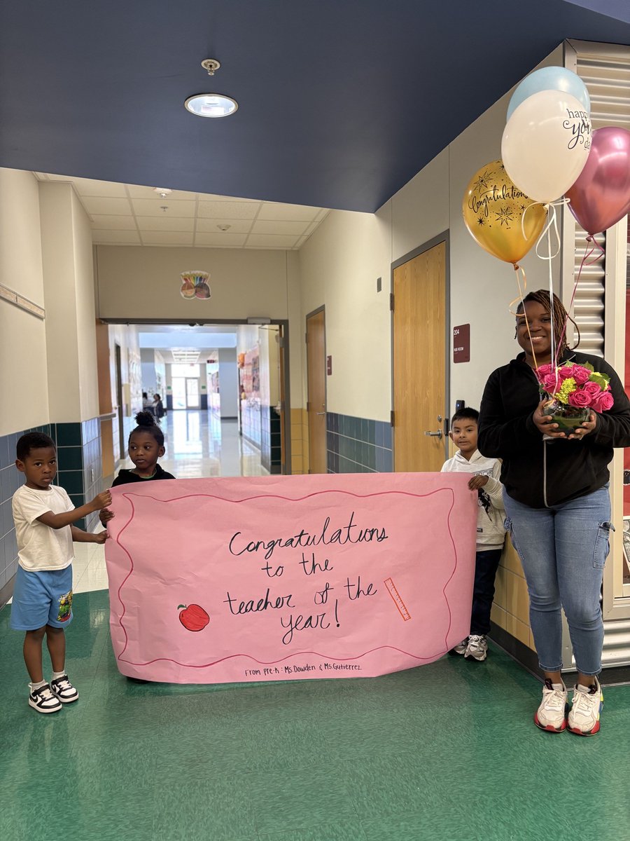 𝕋ℍ𝔼 𝔸𝕡𝕣𝕪𝕝 𝕎𝕙𝕚𝕥𝕖, 𝕄. 𝔼𝕕 🍎 tweet media