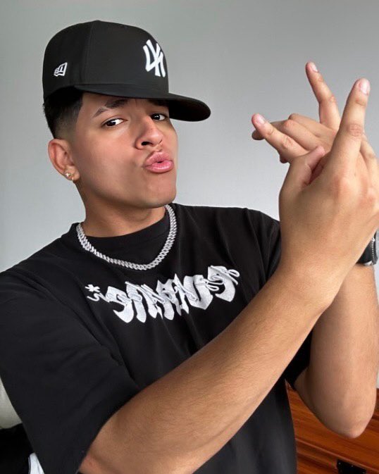 La Cruz Daily tweet media