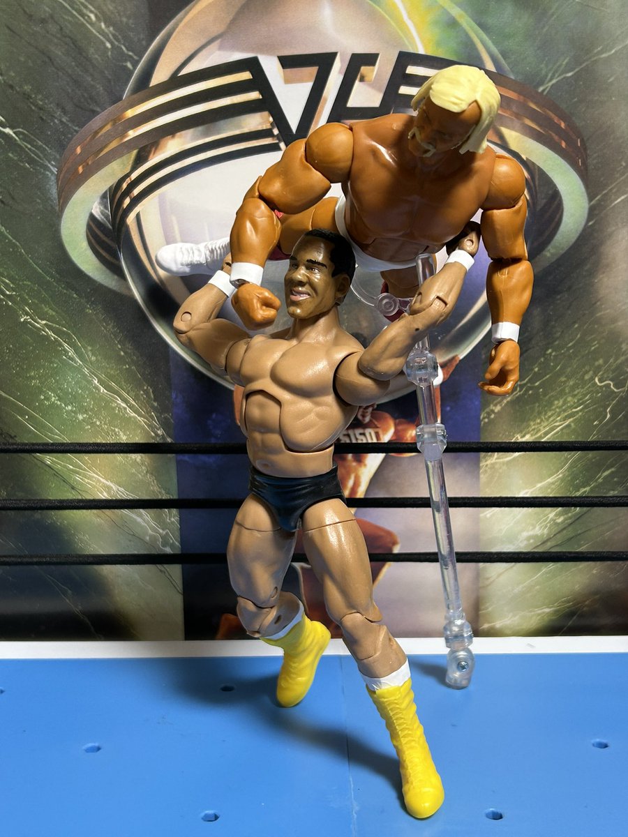 世界の西の果てで天空を双肩で支え続けるアトラス 新日マット見参