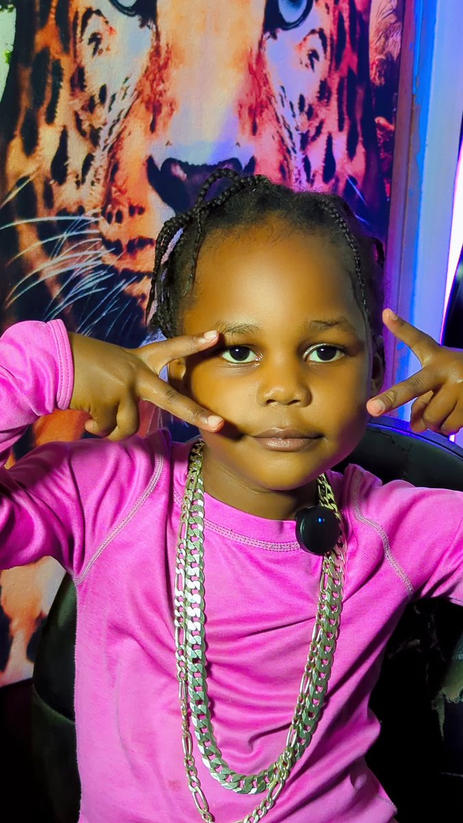 Exclusive Bizz tweet media