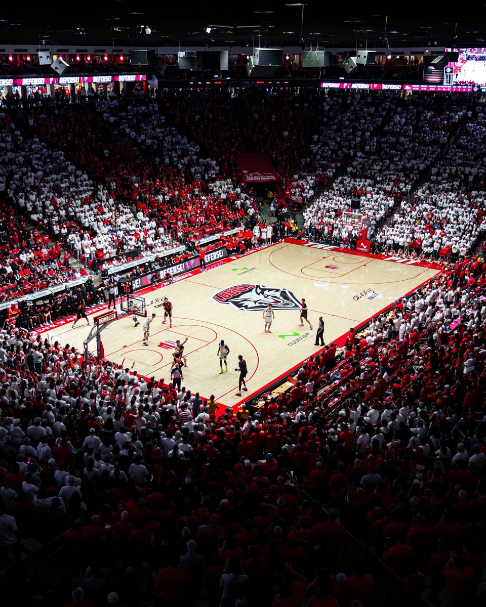 Lobo Basketball tweet media