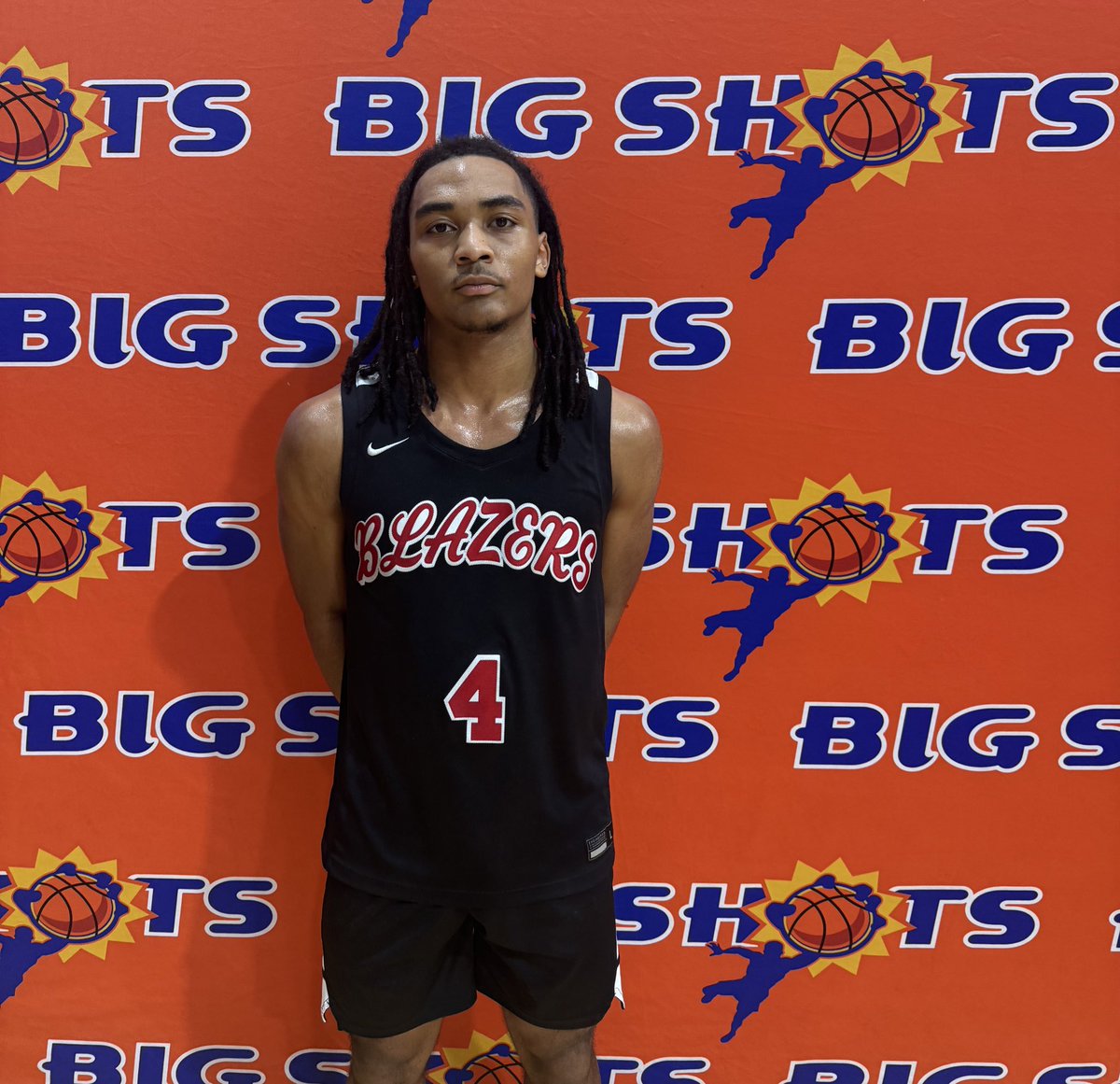 BIG SH🏀TS tweet media