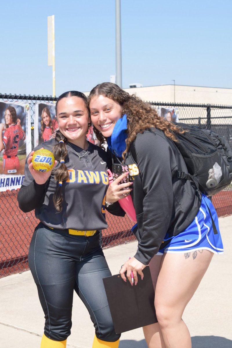 Janell Gray tweet media