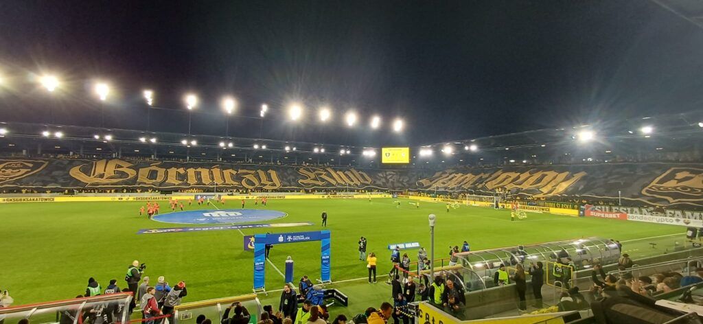 GKS Katowice - Górnik Zabrze 3:1 (skrót meczu) 

roosevelta81.pl/gks-katowice-g…