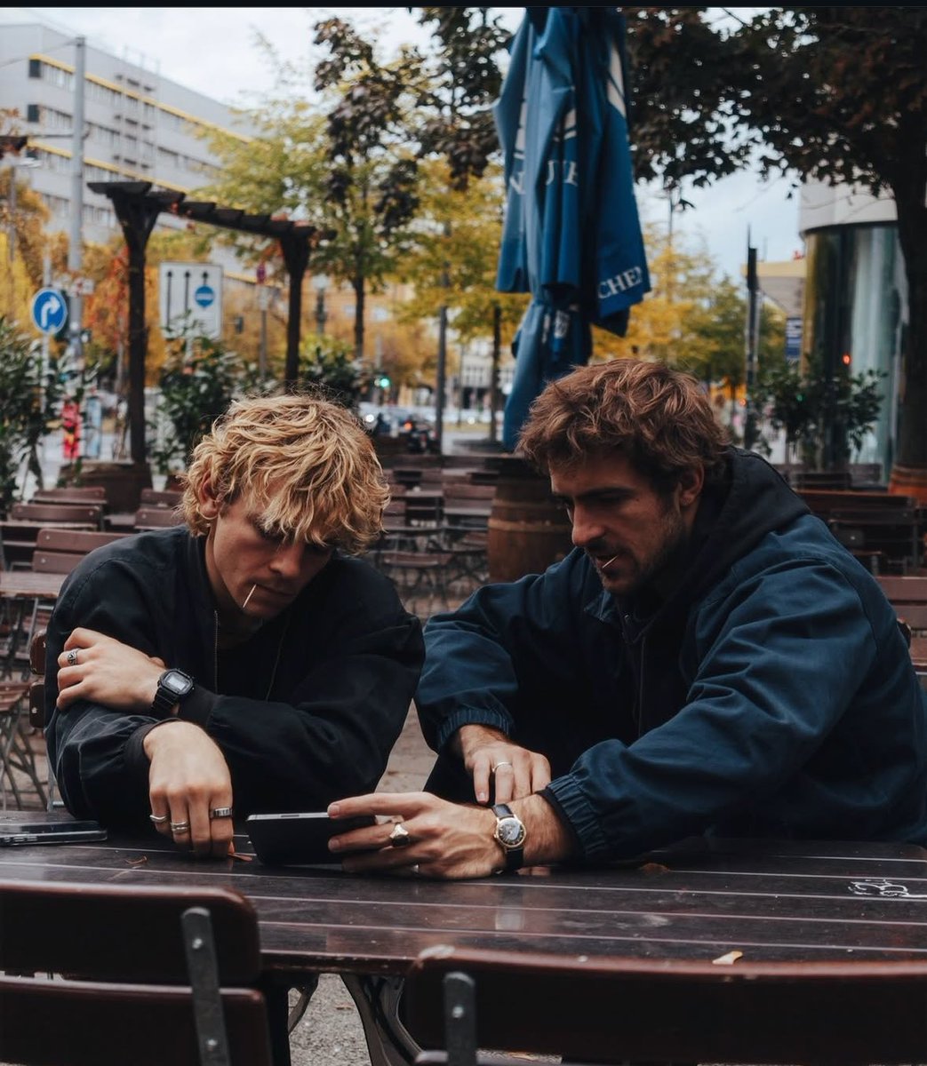 tdecadiz's tweet photo. @thedriverera están regresando al escenario en las universidades con las siguientes fechas confirmadas hasta ahora:

• 31 de marzo - Galloway, Nueva Jersey

• 10 de abril - Tampa, Florida

• 16 de abril - Kent, Ohio

• 17 de abril - Bangor, Maine https://t.co/Ze8S4stZTp