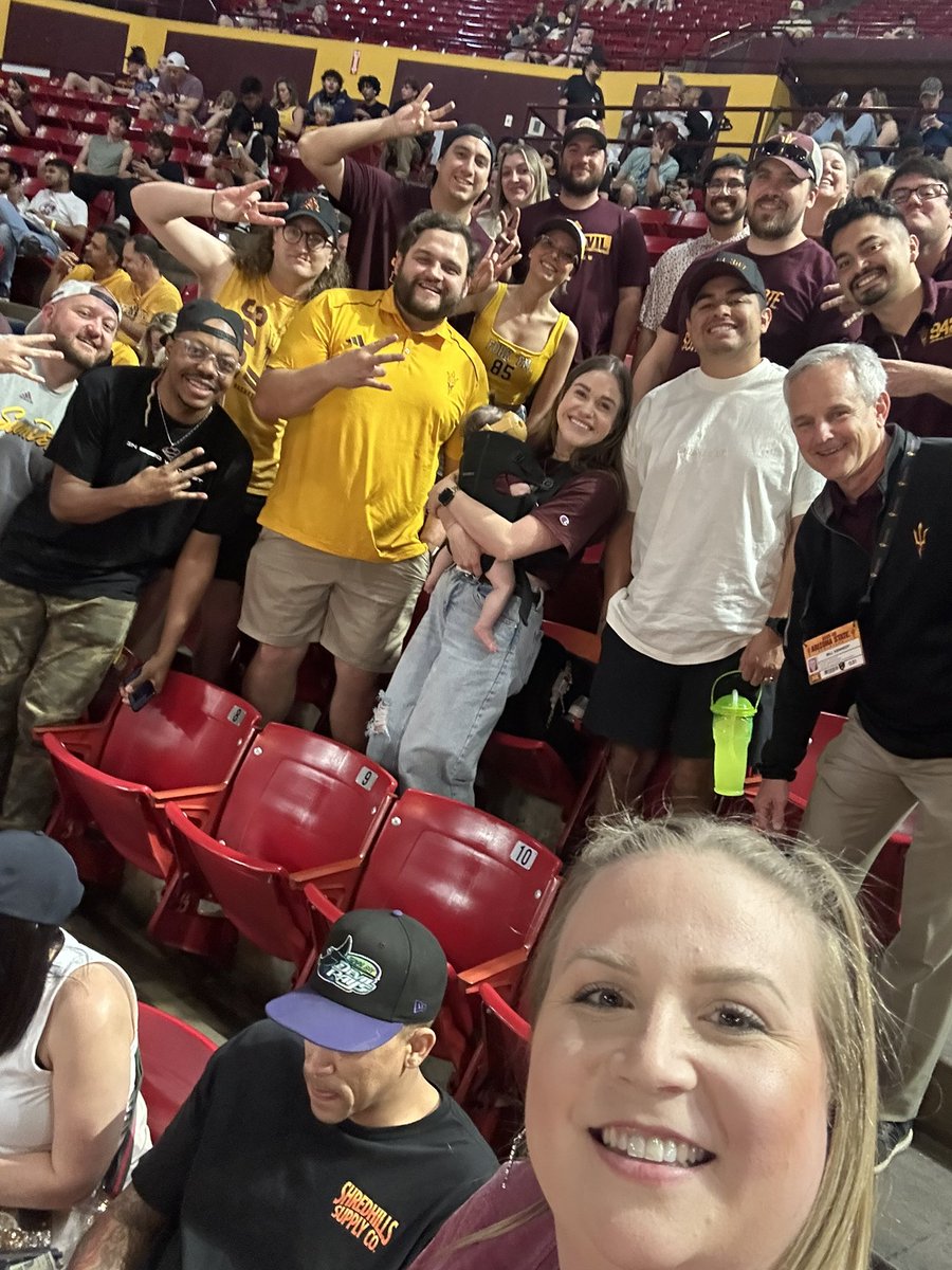 942 Crew tweet media
