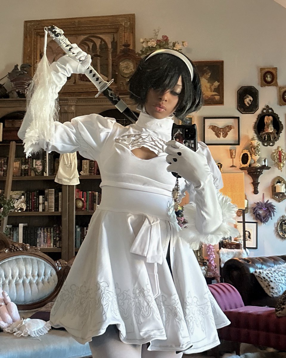 moon ♱ tweet media