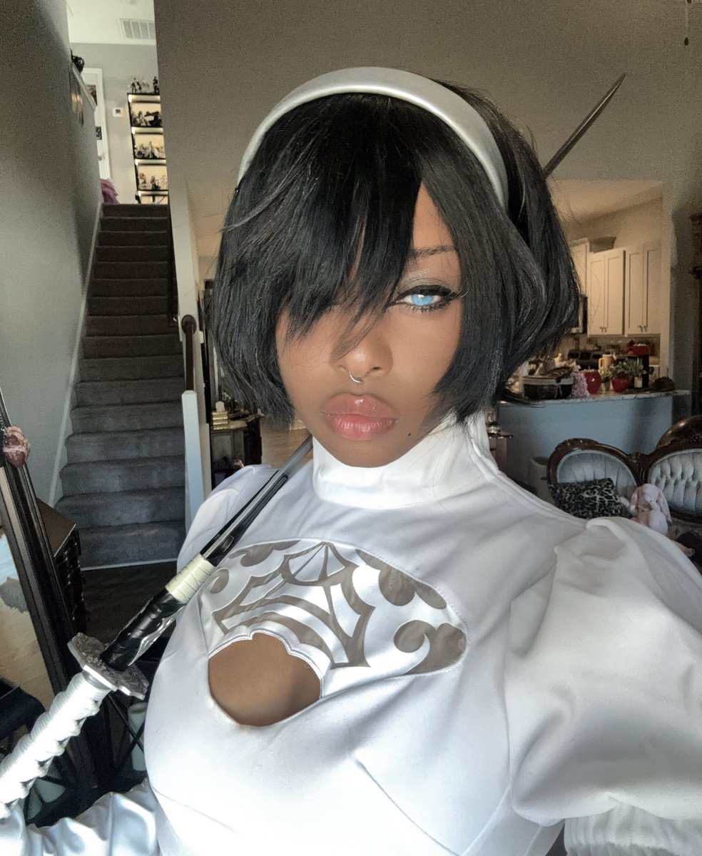 moon ♱ tweet media