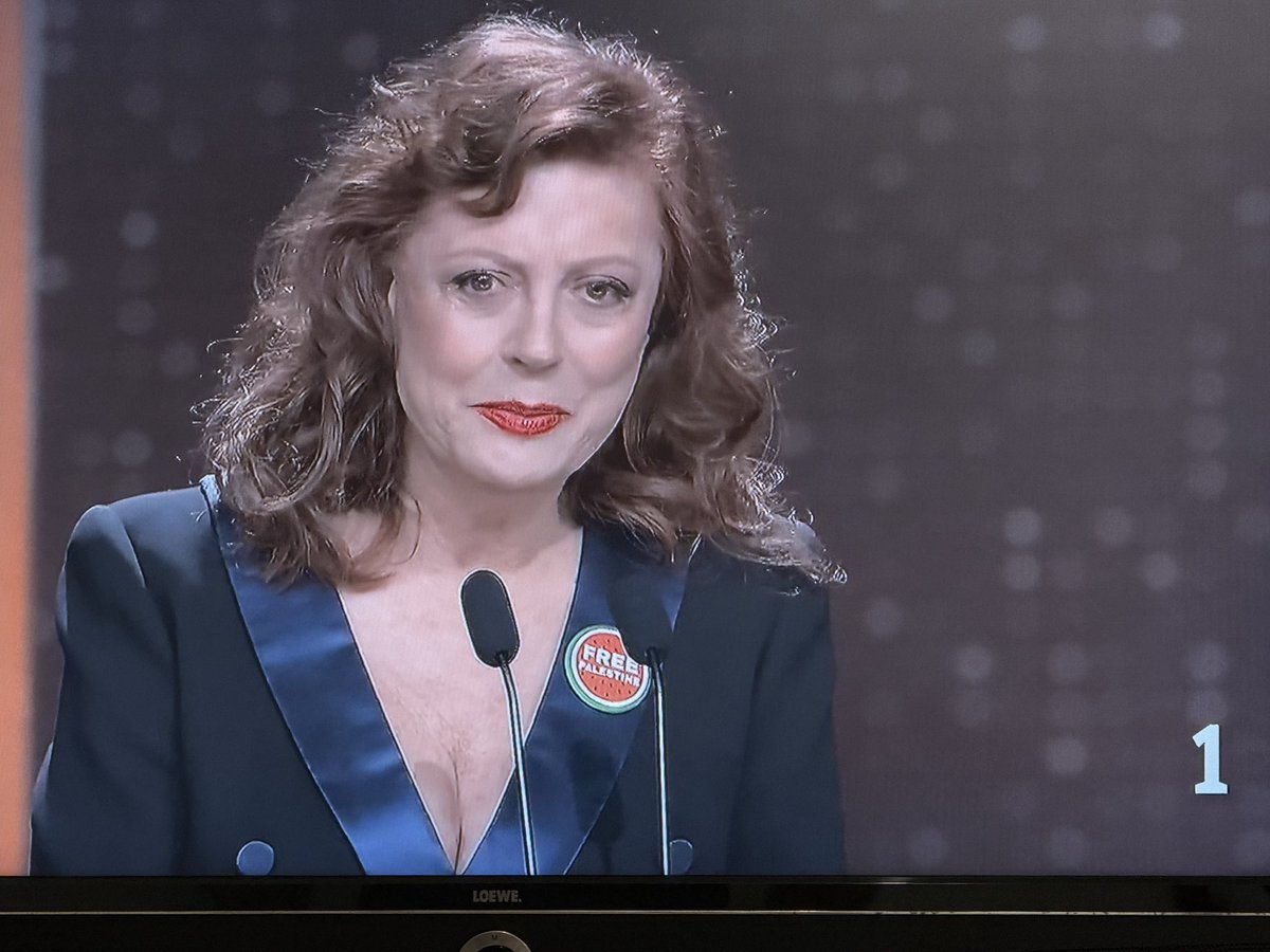 Me emociona tantísimo <a href="/SusanSarandon/">Susan Sarandon</a> #Goya2026 
#FreePalestine 
Viviendo “en medio del caos y la represión”, (USA) y defendiendo los derechos humanos, la hermandad y la grandeza. Qué diosa.💜