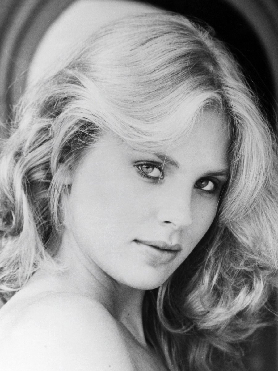 freehan11's tweet image. Dorothy Stratten was a beautiful woman who's life was cut short by her deranged Husband in 1980. Today we celebrate her life and her Heavenly Birthday. #FebruaryBirthdays 🎂