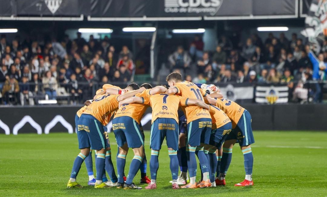 QUE SIGAN HABLANDO DE NOSOTROS. 

ESTE ES EL AÑO. 

ASCENSO O BARBARIE.