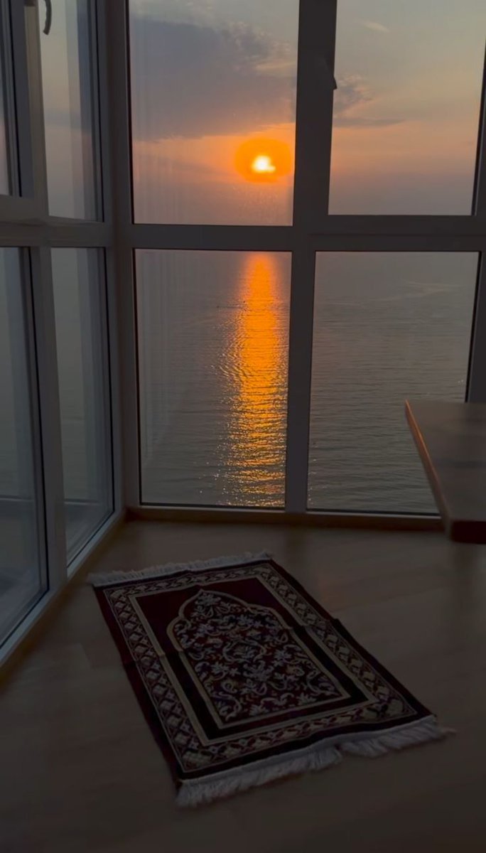 AirWaterSuu's tweet photo. One Day One Dalil – Day 11
#ODOD #RamadhanSeries #Ramadan #Ramadan2026 #ramadhan2026 #Ramadhan #ramazan #ラマダン
بسم الله الرحمن الرحيم
قَدْ أَفْلَحَ الْمُؤْمِنُونَ
الَّذِينَ هُمْ فِي صَلَاتِهِمْ خَاشِعُونَ
وَالَّذِينَ هُمْ عَنِ اللَّغْوِ مُعْرِضُونَ
وَالَّذِينَ هُمْ لِلزَّكَاةِ فَاعِلُونَ
وَالَّذِينَ هُمْ لِفُرُوجِهِمْ حَافِظُونَ
إِلَّا عَلَىٰ أَزْوَاجِهِمْ أَوْ مَا مَلَكَتْ أَيْمَانُهُمْ فَإِنَّهُمْ غَيْرُ مَلُومِينَ
فَمَنِ ابْتَغَىٰ وَرَاءَ ذَٰلِكَ فَأُولَٰئِكَ هُمُ الْعَادُونَ
وَالَّذِينَ هُمْ لِأَمَانَاتِهِمْ وَعَهْدِهِمْ رَاعُونَ
وَالَّذِينَ هُمْ عَلَىٰ صَلَوَاتِهِمْ يُحَافِظُونَ
أُولَٰئِكَ هُمُ الْوَارِثُونَ
الَّذِينَ يَرِثُونَ الْفِرْدَوْسَ هُمْ فِيهَا خَالِدُونَ
Certainly will the believers have succeeded:
Those who are humble in their prayers,
And those who turn away from ill speech,
And those who are observant of zakah,
And those who guard their private parts,
Except from their spouses or those their right hands possess, for indeed, they are not to be blamed —
But whoever seeks beyond that, then those are the transgressors —
And those who are faithful to their trusts and their promises,
And those who carefully maintain their prayers —
Those are the inheritors
Who will inherit Al-Firdaus; they will abide therein eternally.
QS. Al-Mu’minun (23): 1–11
Pict from Pinterest