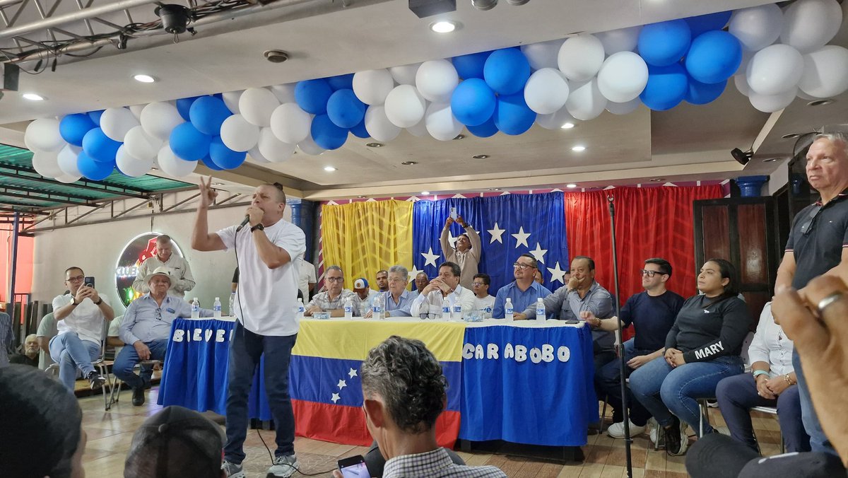 Comienza un nuevo recorrido por nuestro país, para conversar, organizar y reencontrarnos con nuestros equipos.

Desde Valencia, estado Carabobo, nuestros compañeros Henry Ramos, Piero Maroun y demás miembros de la Dirección Nacional, junto al equipo regional encabezado por Franmi