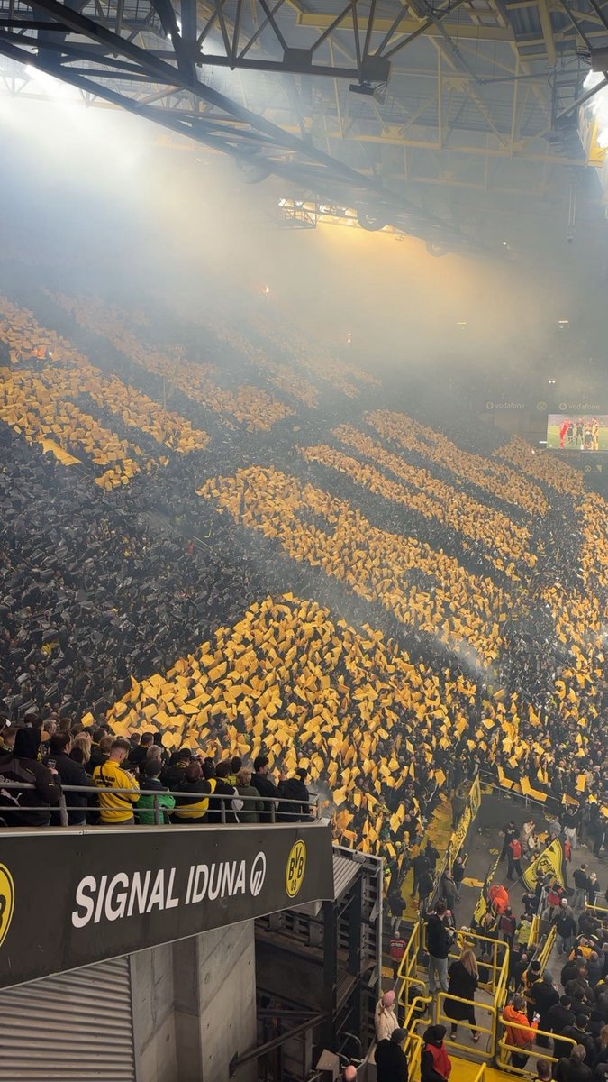 crippe99's tweet photo. BvB- Bayern https://t.co/2uKcOn2hDx