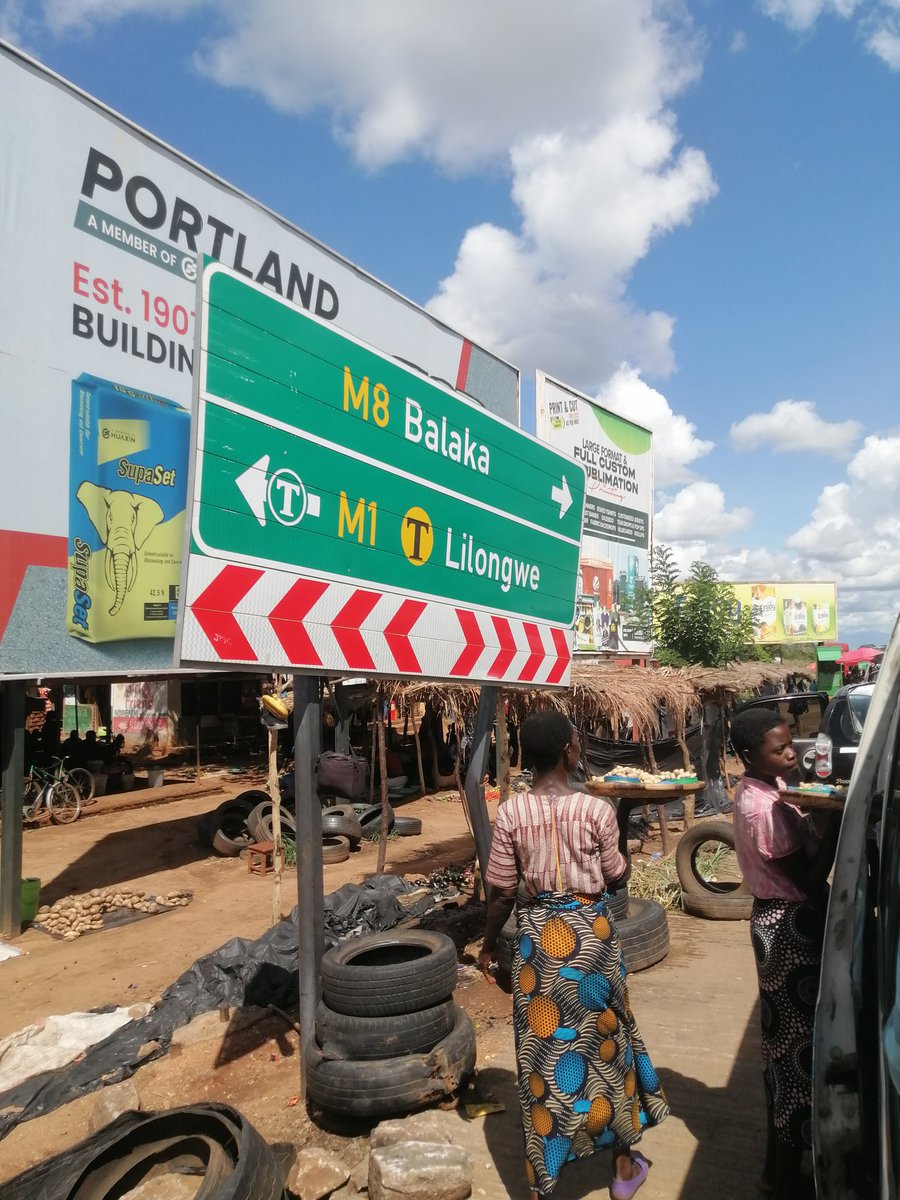 KaipaDripCentre's tweet photo. Some time back people were travelin' mwaufulu apa yafika turn yathu ma airport atseka,Today I was supposed to fly to Dubai kotenga zinthu koma ai from nowhere ayambisa khondo 😑now I'm forced ku user road transport kuti ndikatengebe katunduyo moti apapa tili pa chingeni💔 https://t.co/J5b2zGCgMB