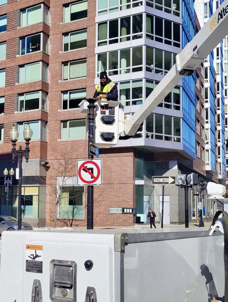 Boston Public Works tweet media