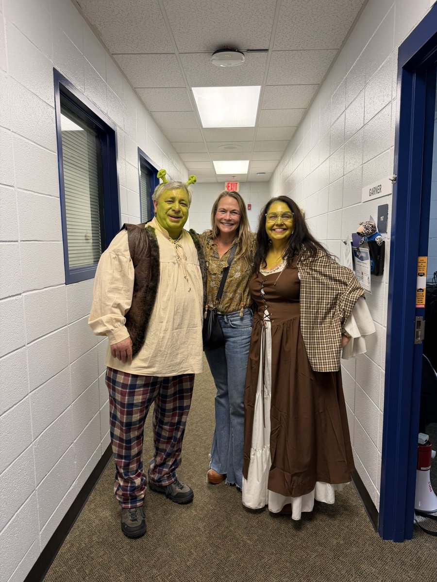 Rebecca Williams tweet media