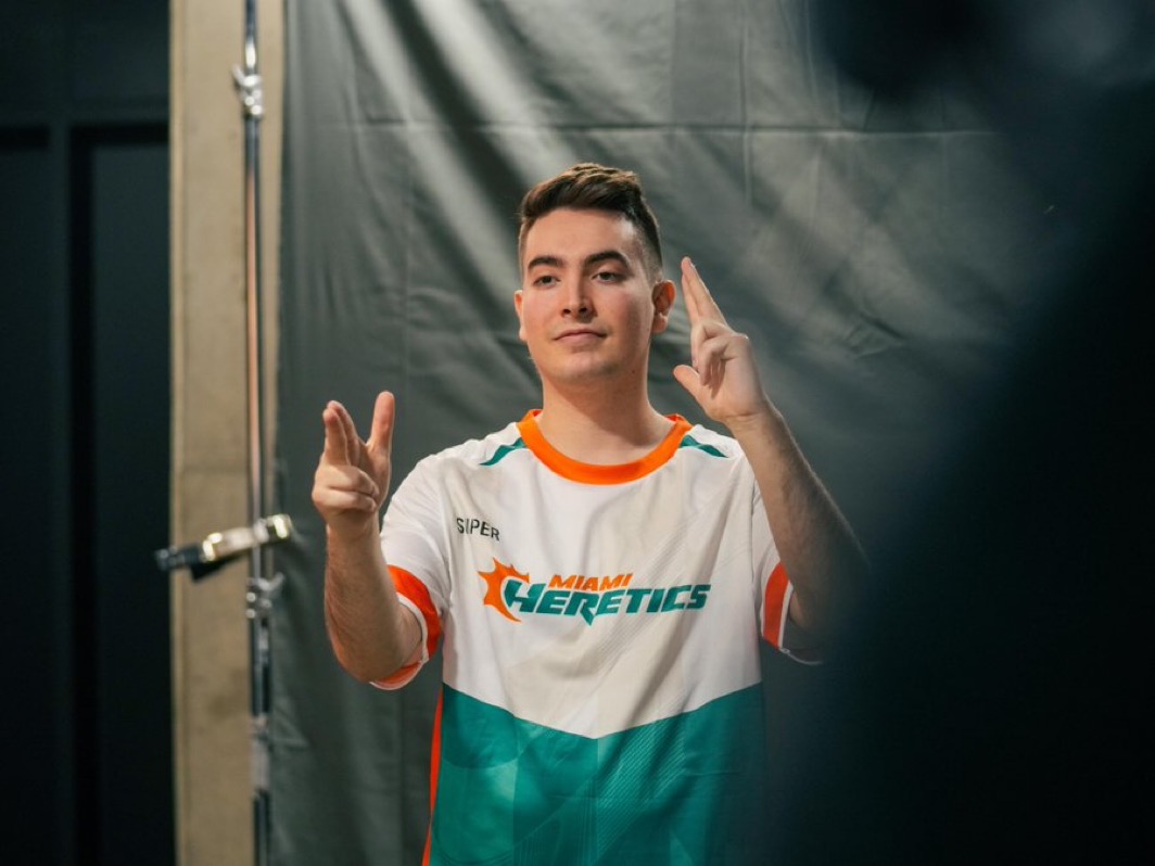 GGBreakingPoint's tweet photo. 🚨 Super Map 2 vs KOI

- 14/6 (2.3 KD)
- 10 non-traded Kills 
- 1493 Damage

 He did it for the L 🥲 Miami Down 0-2 https://t.co/QHgcNcpNsE