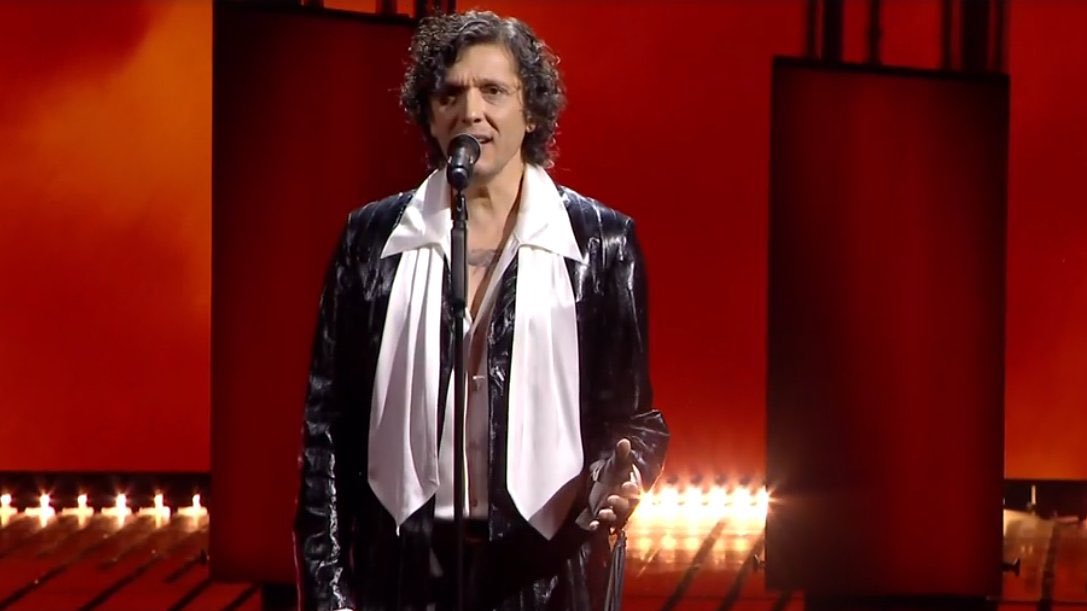 IaiaTrilli's tweet photo. "Questa è per tutti i bambini silenziati dalle bombe"

C'è chi tace e chi Ermal Meta 🙏🏻
#Sanremo2026 https://t.co/XyngtYOuwf