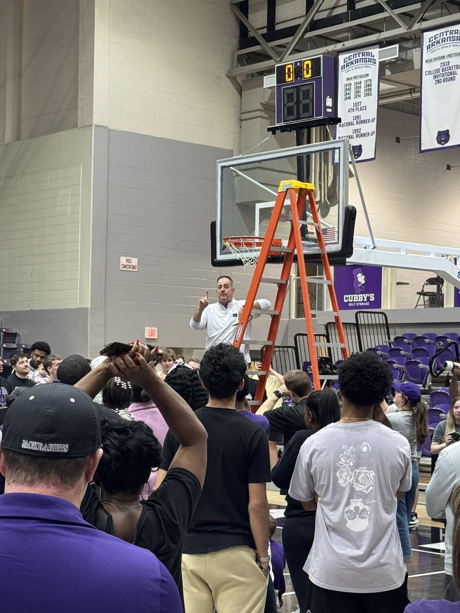 Justin Acri tweet media