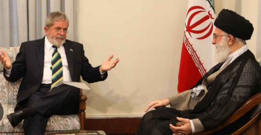 Lula esta de duelo y llora. Desde temprano condenó a Estados Unidos e Israel por  el ataque a Irán. Ahora llora con furia la muerte de su amigo y guía espiritual que odiaba y encarcelaba a las mujeres.  Lula es una verguenza mundial para Brasil y toda América Latina.