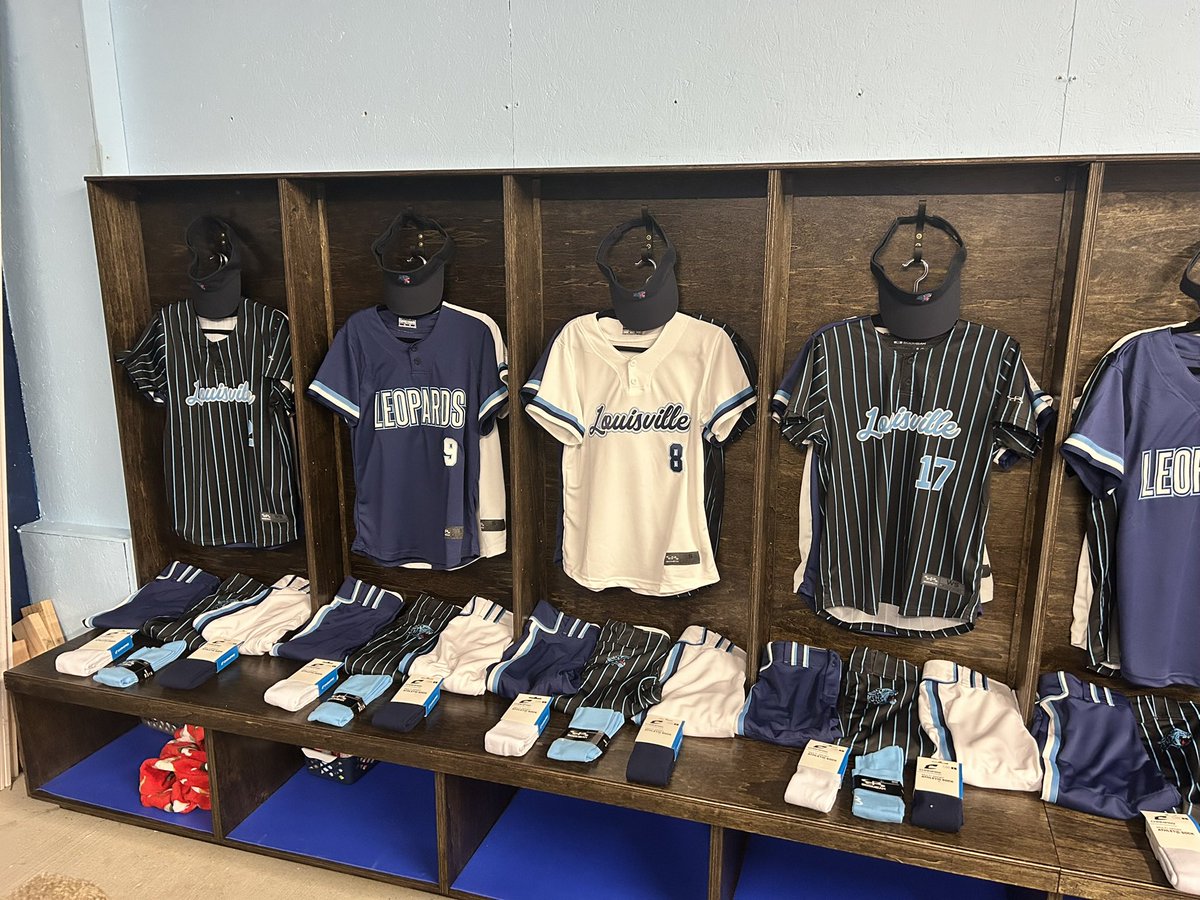 Louisville Leopard Softball tweet media