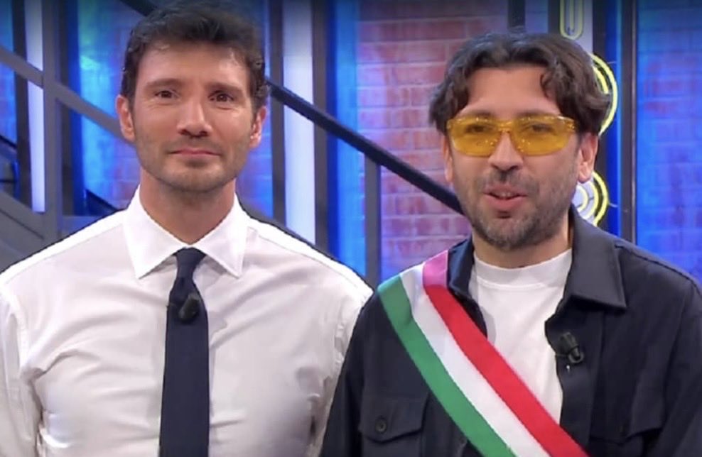 hmaris29's tweet photo. STEFANO DE MARTINOOO HEAR ME OUT:
VOGLIO, ESIGO E PRETENDO HERBERT IL PROSSIMO ANNO #FestivaldiSanremo2026 https://t.co/TchSvaReK9