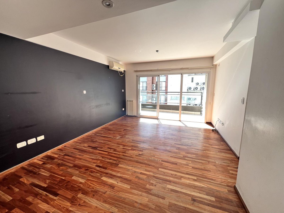 oronelprop's tweet photo. VENTA DEPARTAMENTO 3 AMBIENTES CON COCHERA CUBIERTA - OLIVOS BAJO - LA ISLA
Excelente ubicación!
Cochera en subsuelo.
SUM con parrilla, gimnasio y pileta.
APTO CREDITO 
#venta #departamento #3ambientes #olivosvicentelopez 
Más info 👉🏻 4723-9500 https://t.co/EkPlr3pl5X https://t.co/AgnXbRGnwq