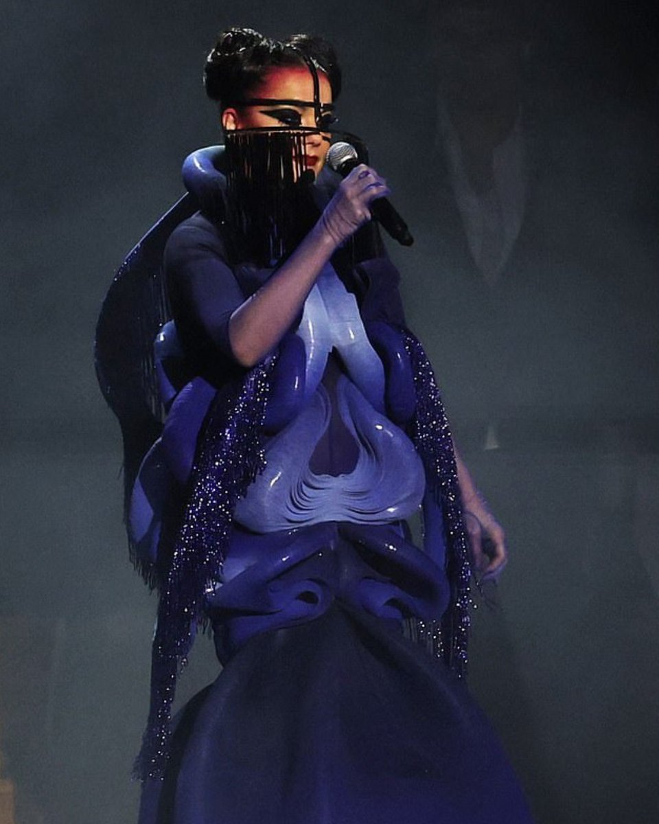 mynameisobelpg's tweet photo. 🐚 Björk live at Brit Awards 2026 https://t.co/2ptHlyaCBL