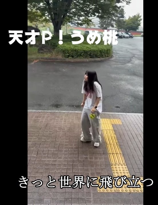 2Kumahige's tweet image. 重要文化財の前で、人は盛れると言います。　#ぐわっ #とんでもはっぷん  #PV #東本願寺 #2つの門 #3つ目好き #天才P #緑色