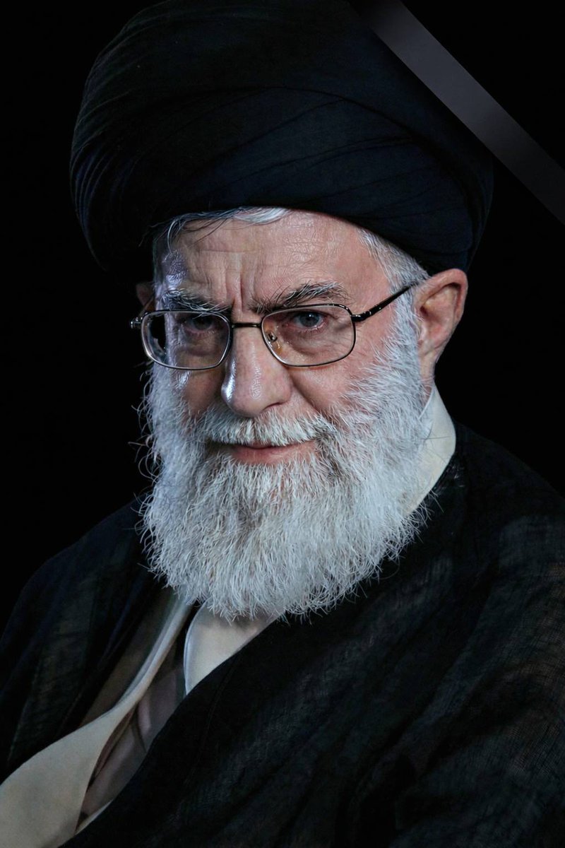 مِّنَ الْمُؤْمِنِينَ رِجَالٌ صَدَقُوا مَا عَاهَدُوا اللَّهَ عَلَيْهِ ۖ فَمِنْهُم مَّن قَضَىٰ نَحْبَهُ وَمِنْهُم مَّن يَنتَظِرُ ۖ وَمَا بَدَّلُوا تَبْدِيلًا )
أشهد أنك صدقت ما عاهدت الله عليه
ولم تبدل في يوم من الأيام تبديلا
بل وعدت ووفيت 
وأبليت حتى قضيت 
شهيدا تقارع أهل الظلم