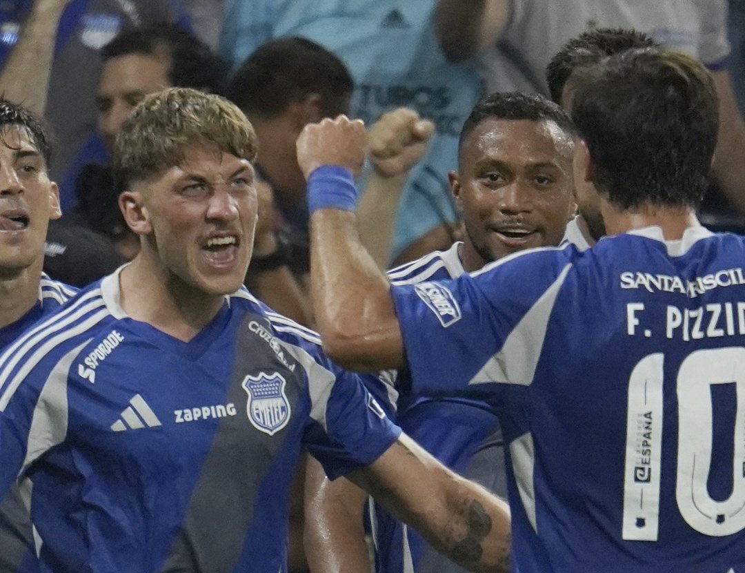 Emelec igualó 1-1 con Delfín en el estadio George Capwell en partido por la  2da fecha de la Liga Ecuabet. Luca Klimowicz se estrenó con gol, pero el  Cetáceo emparejó el cotejo
