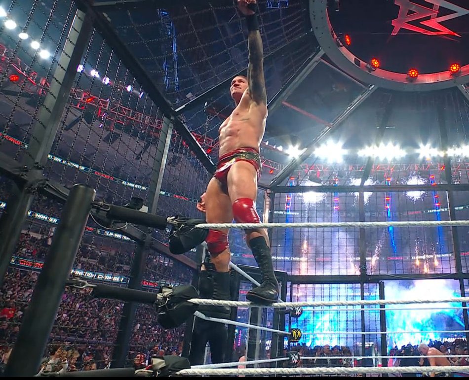 BryanJCorrea's tweet photo. Como me da vida ver a Randy Orton ganar y en las estelares. Lo más probable es que sea triple amenaza en Wrestlemania. 

Drew vs RKO vs Cody 
#EliminationChamber https://t.co/jpfB8rKEVG
