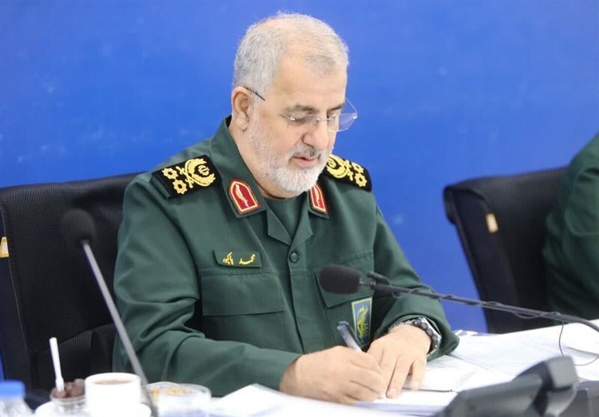 Arya Yadeghaar tweet media