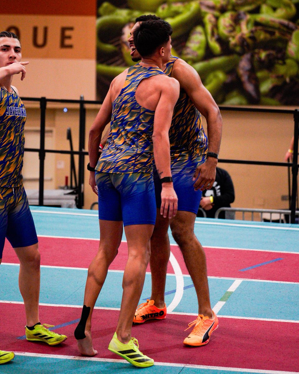 JavelinaTFXC's tweet photo. LSC CHAMPS AND A NEW SCHOOL RECORD TO FINISH THE WEEKEND!!!

#LosHogs X #JALISCO https://t.co/mEhTxnynvD