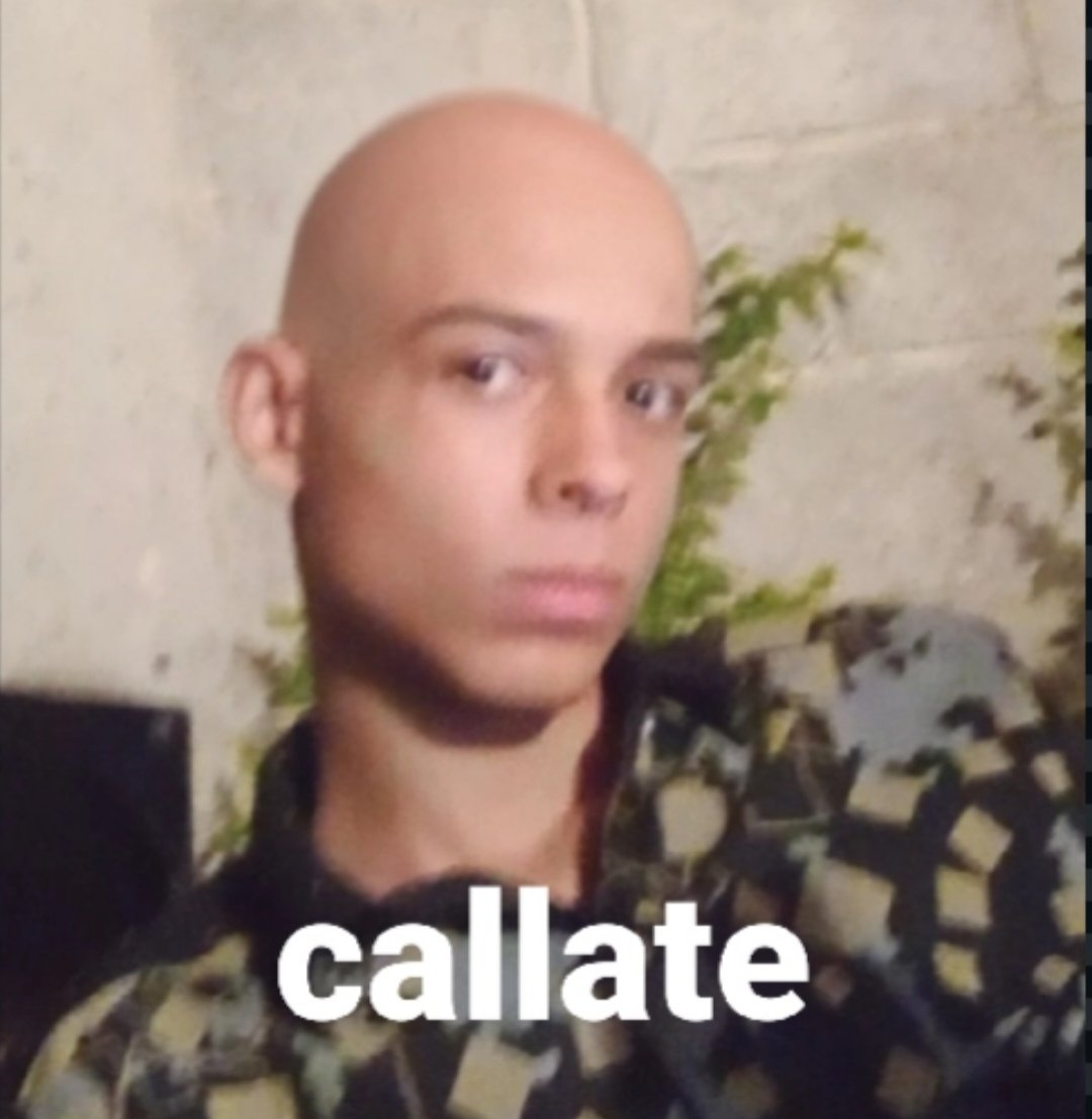 Fabrizio1308's tweet image. #memes #callate